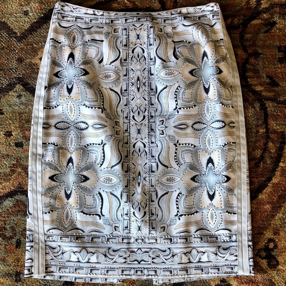 WHBM Embellished Skirt White House Black Market  EUC